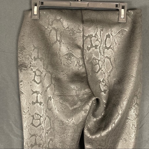 Zara basic women’s snake printed stretch leggings - Picture 6 of 8